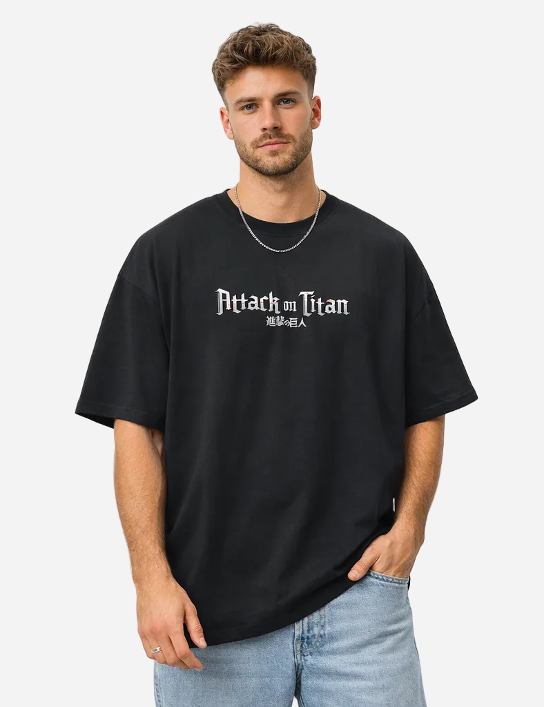 AOT OVERSIZED T-SHIRT
